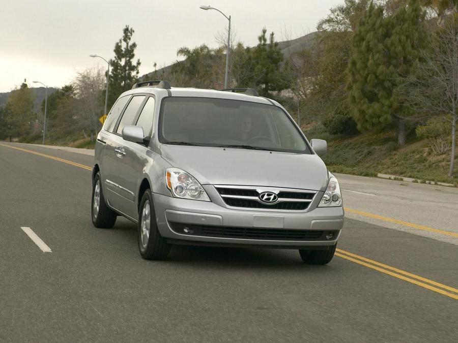  Hyundai Entourage 2006 года  (фото 10 из 46)